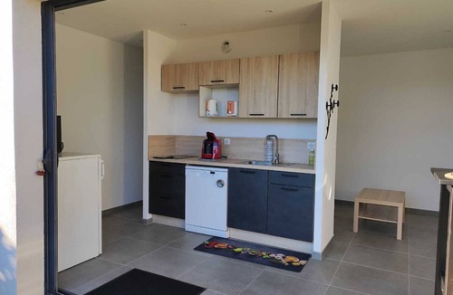 Cirendinu Apartment | Appartement Totalement Indépendant Dans Maison Plage à 15 mn à Pieds Piscine