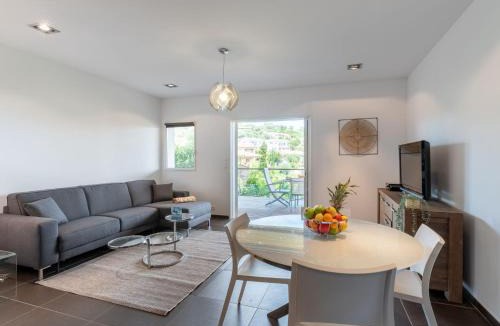 Pinarellu Apartment | Apartment Côté Plage by Interhome