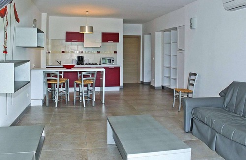 Santa-Lucia-di-Moriani Apartment | Apartment in Corsica near Sandy Beach