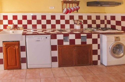 Albo Apartment | Apartment at Corsican Cap, in a village, 1 mile away from the sea