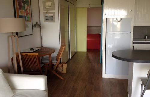 Macinaggio Apartment | Apartment 'Avec Terrasse Proche Mer' with Mountain View, Private Terrace and Air Conditioning
