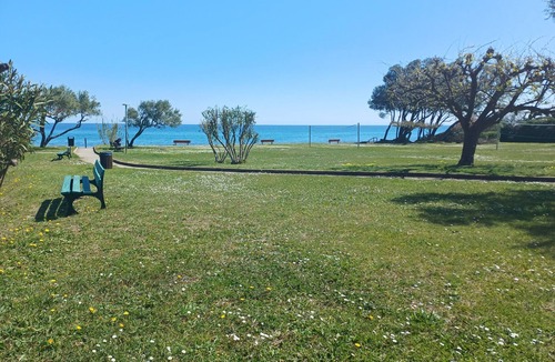 Prunete Apartment | Apartment between sea and mountains - Direct beach access + swimming pool
