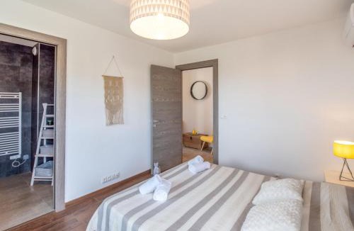 Porto-Vecchio Apartment | Apartment Château-19 by Interhome