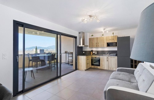 Grosseto-Prugna Apartment | Apartment 'Chez Valérie' with Sea View, Balcony and Air Conditioning