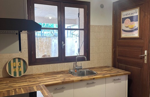 Tiuccia Apartment | Apartment F3 air-conditioned 3mn walk from the beach large garden property digicode