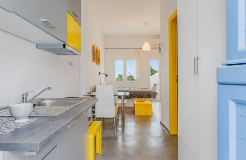 Agios Sostis Apartment | Apartment 'Gefyra' with Sea View, Wi-Fi and Air Conditioning