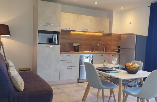 Galeria Apartment | Apartment in a quiet neighbourhood with view of the sea and mountain