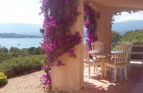 Porto-Vecchio Condo | Apartment in an exclusive residential area, 200 m from the waterfront