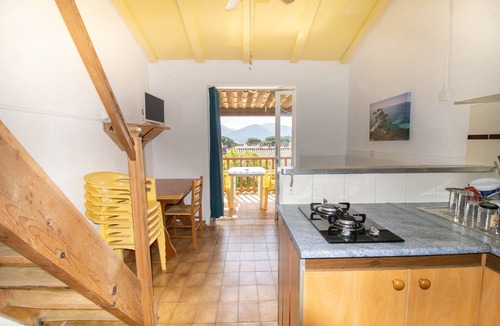 Residences du Golfe de Lava Apartment | Apartment 'Le Dui' with Sea View, Wi-Fi and Air Conditioning