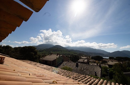Appietto Apartment | Apartment 'Le Quattru' with Sea View, Wi-Fi and Air Conditioning