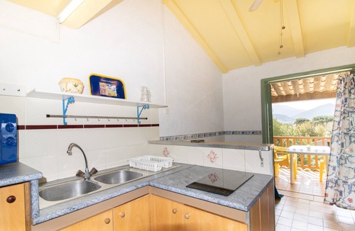 Appietto Apartment | Apartment 'Le Tre' with Sea View, Wi-Fi and Air Conditioning