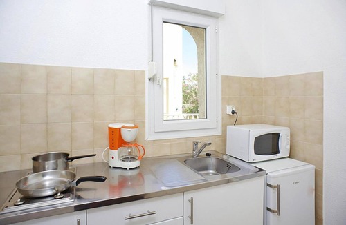 L'Ile-Rousse Apartment | Apartment near Sandy Beaches