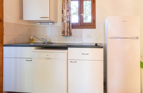 Talasani Apartment | Apartment 'Rico Plage 4 Personnes' with Private Terrace, Wi-Fi and Air Conditioning