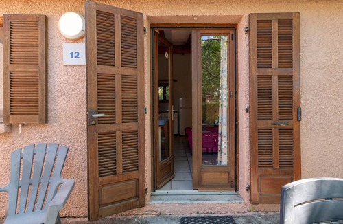 Talasani Apartment | Apartment 'Rico Plage 4 Personnes' with Private Terrace, Wi-Fi and Air Conditioning