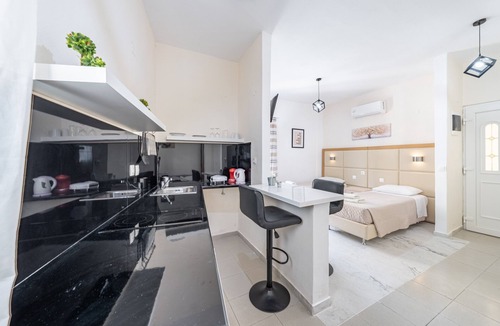 Kavos Apartment | Apartment 'Studio' with Wi-Fi and Air Conditioning