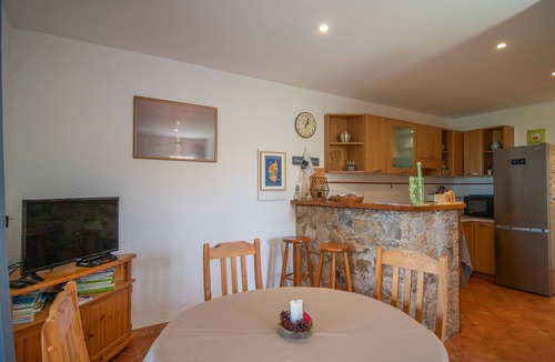 Marine de Saint Ambroggio Apartment | Apartment 'T4 Marine Sant'ambroggio' with Private Garden, Wi-Fi and Air Conditioning