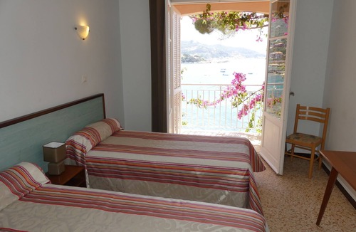 Tiuccia Apartment | Appart (3 rooms) 'pieds dans l'eau' N°2 cap. 4 to 6 pers.