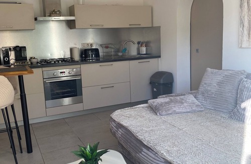 Calenzana Villa | Appartement à 10 minutes de Calvi et proche du départ du GR 20.