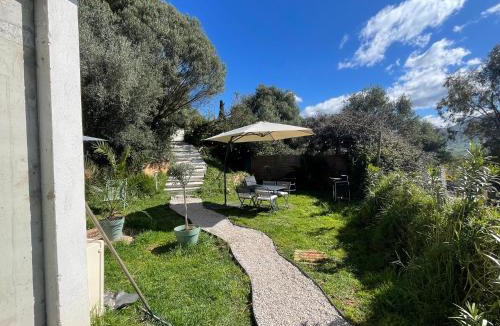 Residences du Golfe de Lava Apartment | Appartement avec jardin
