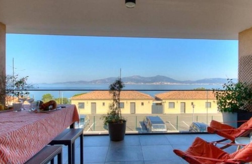 Residences du Golfe de Lava Apartment | Appartement bord de mer