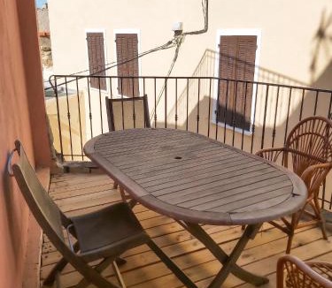 Algajola Apartment | Appartement charmant à Algajola avec terrasse