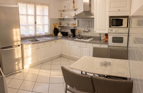 Isolella Apartment | Appartement confortable à Pietrosella avec terrasse privée