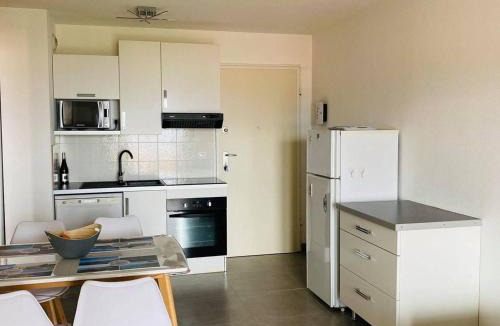 L'Ile-Rousse Apartment | Appartement cosy avec terrasse, proche plage, parking, WiFi - FR-1-63-265