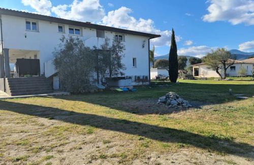 Ghisonaccia Apartment | Appartement de détente et vue sur montagnes