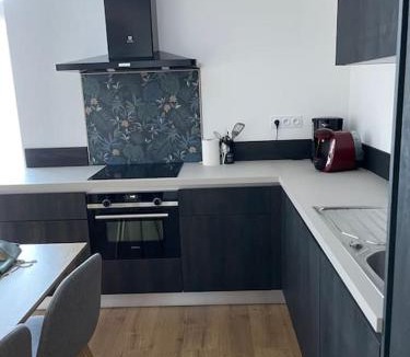 Corte Apartment | Appartement F3 Corte, centre ville