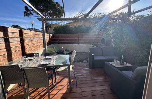 Pineto Apartment | Appartement Maenat climatisée à 200 m de la plage