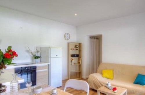 Afa Apartment | Appartement tranquille en bas de villa
