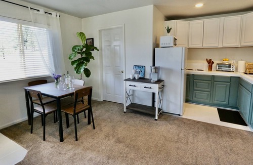 Applegate Apartment | Applegate getaway