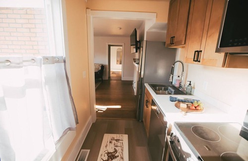 Heart of Missoula Apartment | Apt. # 4 - Goldsmith's River Front Inn - Flathead Apartment
