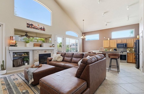 Hohokam Mesa Vistoso Town Center House | Arizona Dream Pool, Bar and Mountain Views
