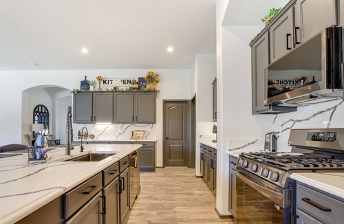 Canyon Trails House | Arizona Retreat - Pool, Hot Tub & Putting Green!