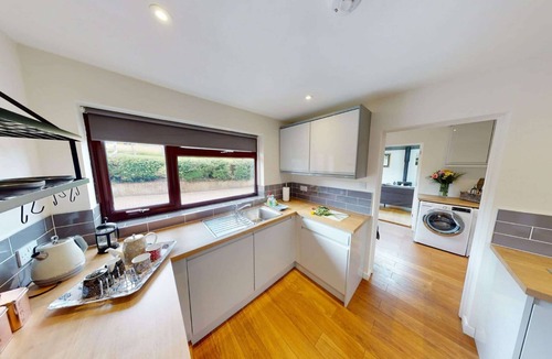 Godshill House | Arniss - sleeps 20 guests in 9 bedrooms