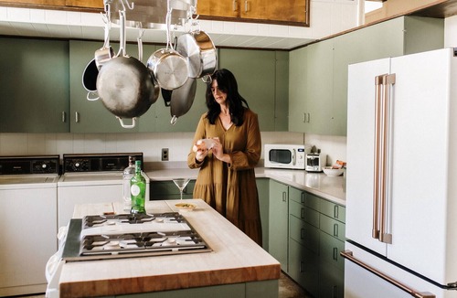 Three Rivers House | Artist’s Oasis Spacious Mid-Century Home Private Pool + Sauna Near Sequoia