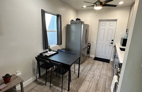 South Country Club Manor House | Artsy Modern Downtown 2 Bed Home with Garage & Backyard. Pet friendly!