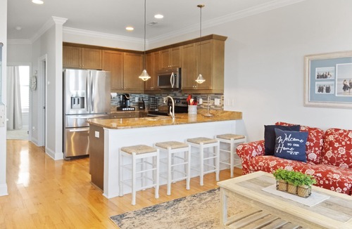 Surf City House | As seen on HGTV's HOUSE HUNTERS in 2023! Stunning Views - Steps to the Beach