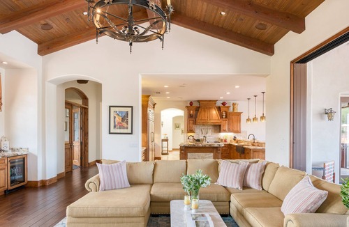Covenant House | Ascension by AvantStay | Pool, Pickleball, Views