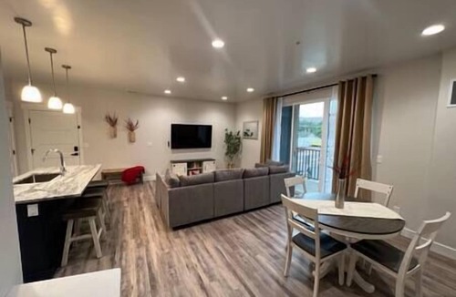 Richfield Apartment | Aspen Heart Suite - Castle Rock Condos