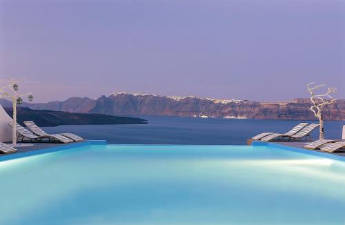 Akrotiri Hotel | Astarte Suites