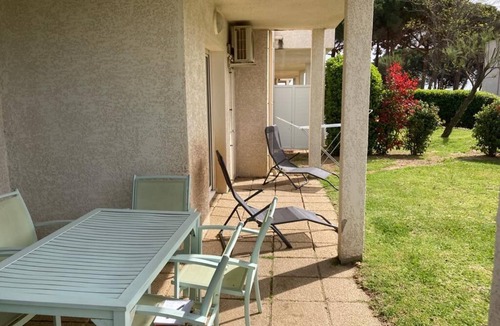 Poggio-Mezzana Apartment | At the end of the garden, the pine forest and the beach