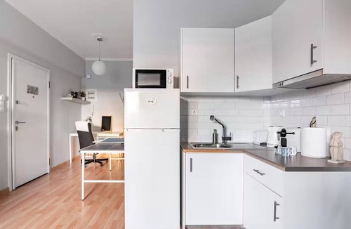 Thissio Apartment | Athenian Entertainment & Relaxation Hub