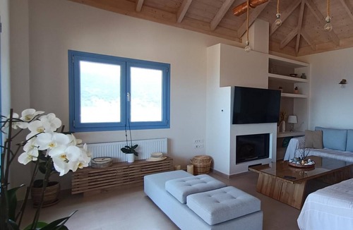 Agia Efimia Villa | Augustela Villa / SeaView Vacation Villa