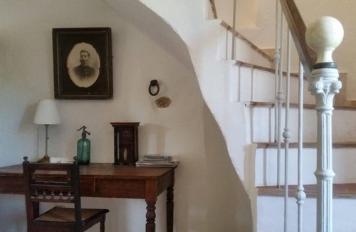 Novella House | Authentic 18th-century mill with 120 m² pool in 50-hectare olive grove.