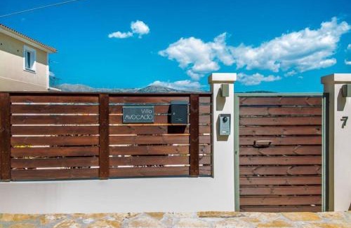 Argostoli Town Villa | Avocado villa offering peace and relaxation