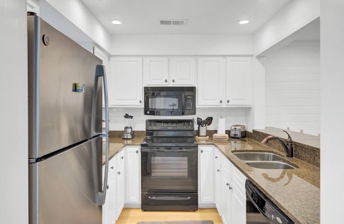Pelican Bay House | Award-Winning Resort Amenities | Pelican Bay 38