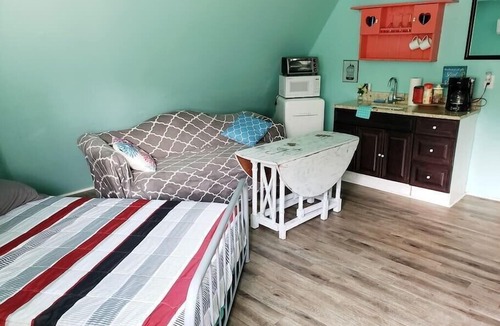 Fentress Apartment | Away from it all! Nestled in the Country #1