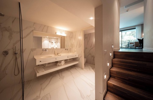 Vouliagmeni Hotel | Azur Hotel